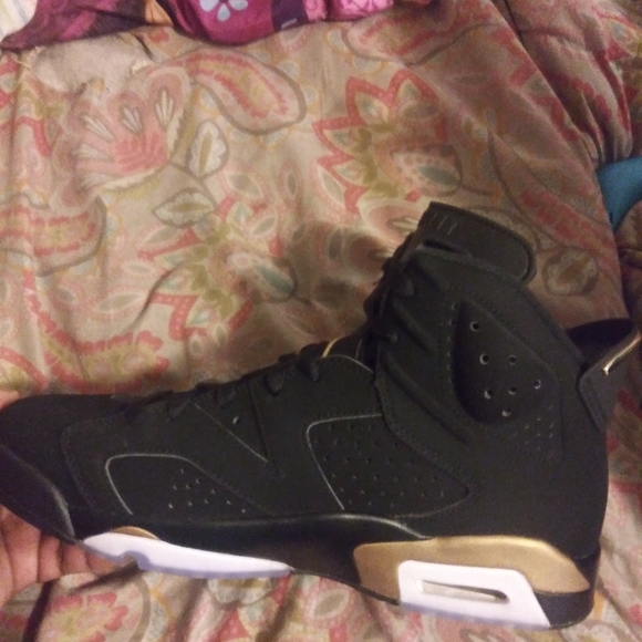 Jordan\'s main image 5